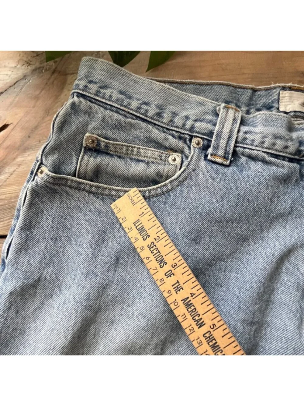 J.Crew Jean Shorts Mens 36 Faded Light Wash Relaxed Fit Button Fly 90s